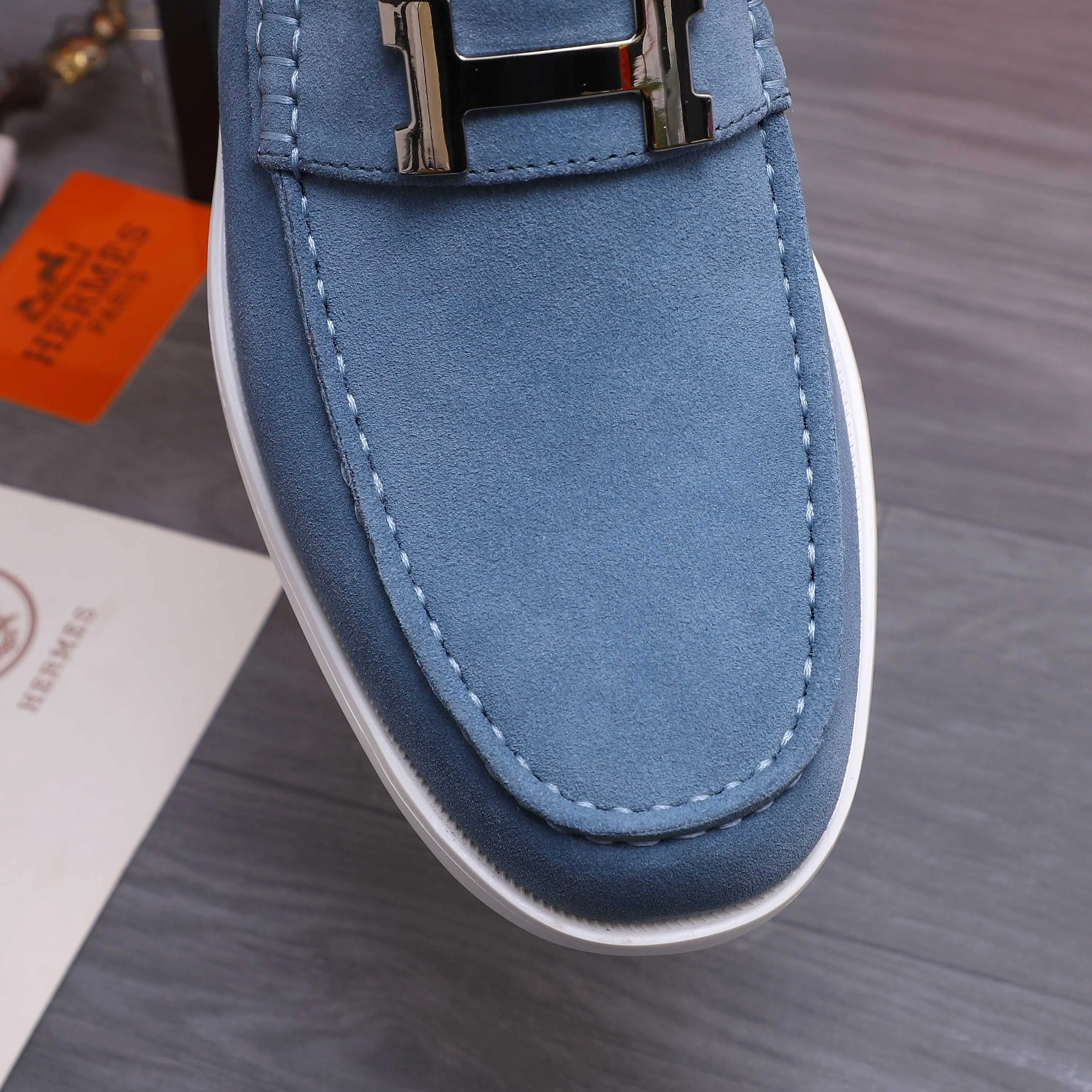 Men's shoes 💰p560 Product trademark: HERMES "Hermès" casual slip-on men's shoes. Regular size: 38-46 (45.46 is custom-made and non-refundable) Product materials: Selected frosted cowhide upper, cowhide lining, original foam rubber ultra-light sole